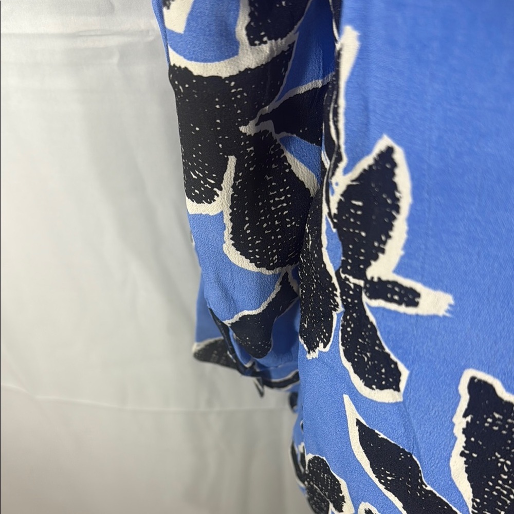 Masai Giovita Tunic Granada Sky Blue and Black Floral  Size Medium - Picture 9 of 11
